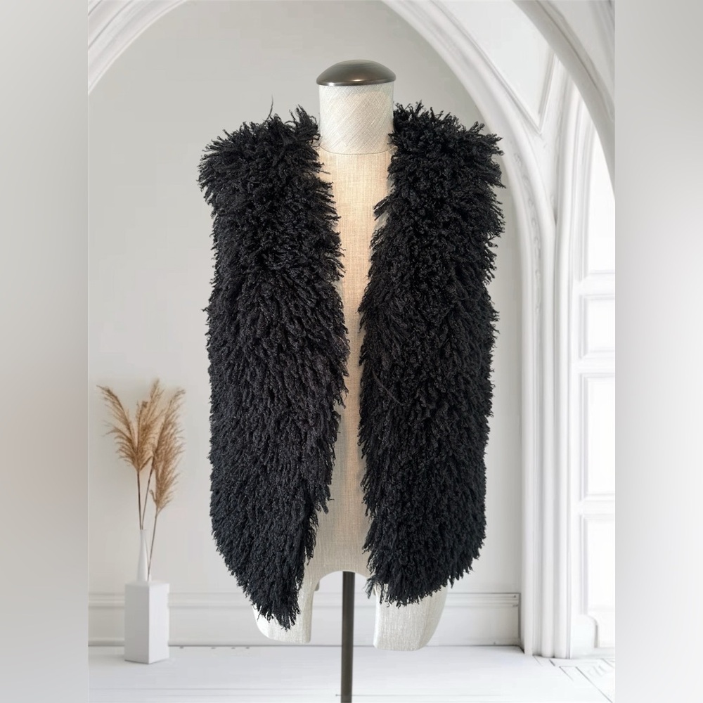 Simply Vera Vera Wang Black Sheep/Teddy Jacket -Size S/M